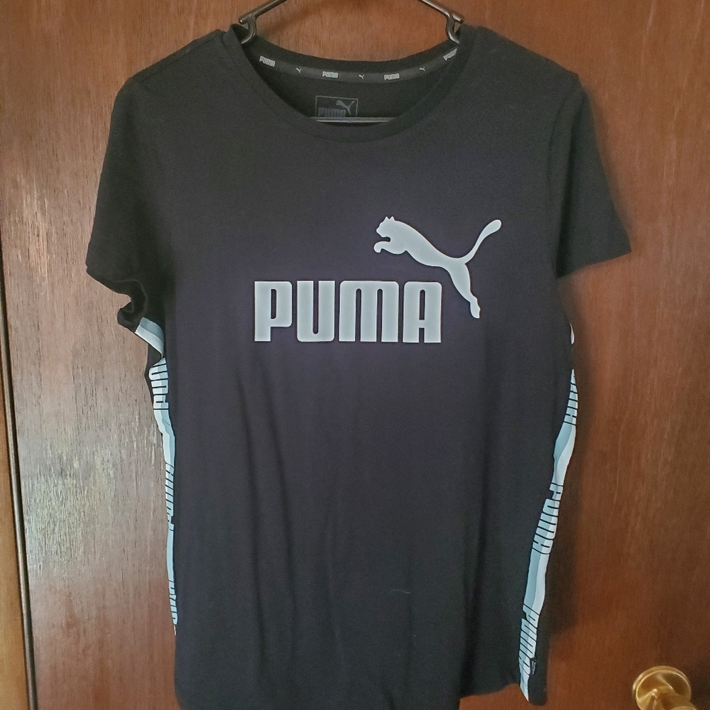 NWT womens puma t-shirt
